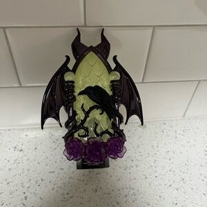 Maleficent Wallflower Plug